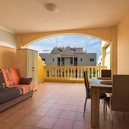 Διαμέρισμα Sunny Escape: Space,garden,pool, Fiber! Palm-mar
